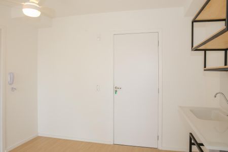 Sala e Cozinha de apartamento para alugar com 2 quartos, 29m² em Água Branca, São Paulo
