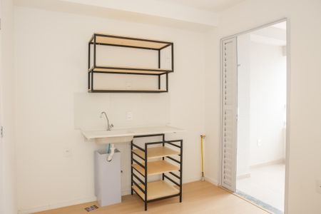 Sala e Cozinha de apartamento para alugar com 2 quartos, 29m² em Água Branca, São Paulo