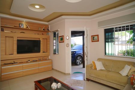 Casa para alugar com 300m², 3 quartos e 3 vagasSala