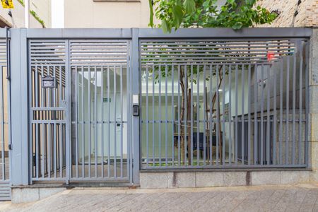 Apartamento para alugar com 41m², 2 quartos e 1 vaga Apartamento para alugar com 41m², 2 quartos e 1 vagaFachada