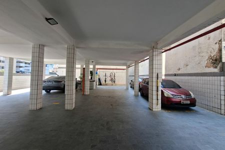 Apartamento para alugar com 30m², 1 quarto e 1 vaga Apartamento para alugar com 30m², 1 quarto e 1 vagaGaragem