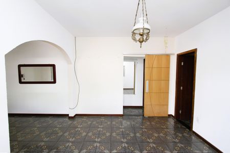 Sala de casa para alugar com 3 quartos, 90m² em Salgado Filho, Belo Horizonte