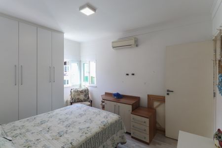 Casa à venda com 637m², 4 quartos e 4 vagasSuíte 3