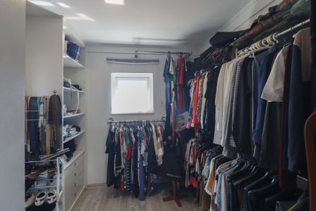 Casa à venda com 637m², 4 quartos e 4 vagasCloset da suíte 1