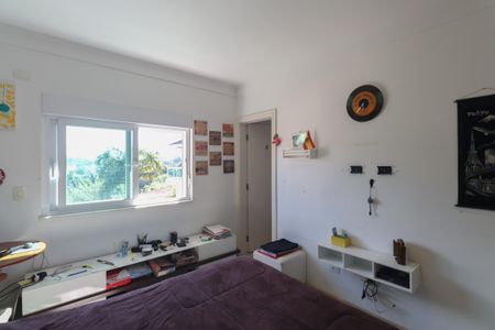 Casa à venda com 637m², 4 quartos e 4 vagasSuíte 2