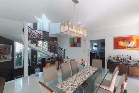 Sala de casa para alugar com 4 quartos, 637m² em Vila Albertina, São Paulo