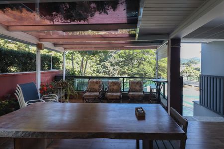 Casa à venda com 637m², 4 quartos e 4 vagasÁrea externa