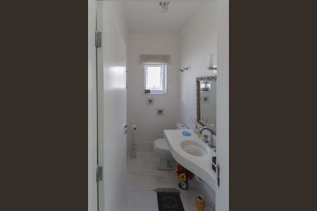 Casa à venda com 637m², 4 quartos e 4 vagasLavabo