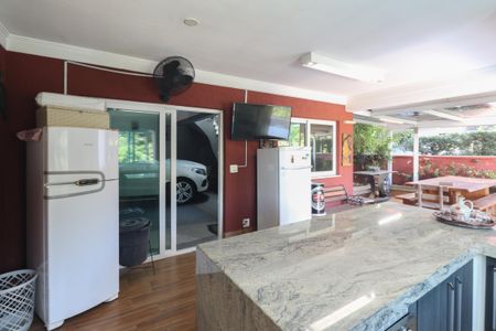 Casa à venda com 637m², 4 quartos e 4 vagasCozinha