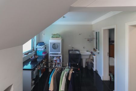 Casa à venda com 637m², 4 quartos e 4 vagasÁrea de Serviço