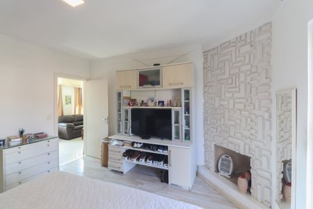 Casa à venda com 637m², 4 quartos e 4 vagasSuíte 1 