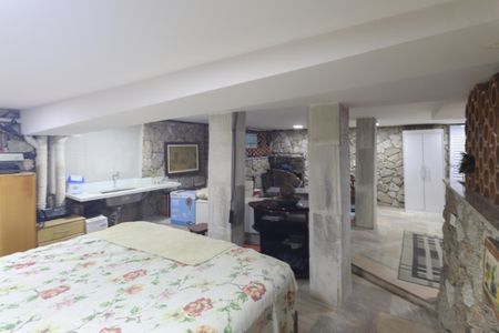 Casa à venda com 637m², 4 quartos e 4 vagasPorão