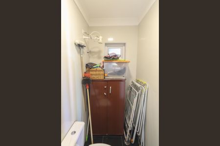 Casa à venda com 637m², 4 quartos e 4 vagasBanheiro 1