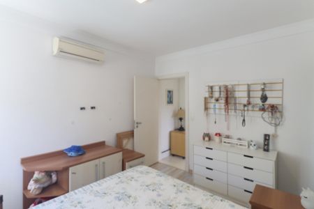 Casa à venda com 637m², 4 quartos e 4 vagasSuíte 3