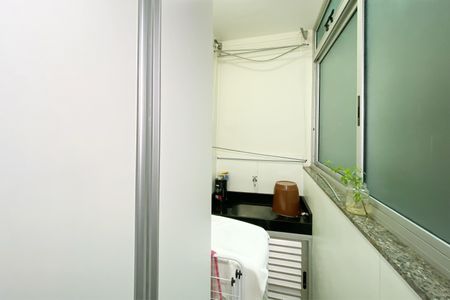 Apartamento à venda com 48m², 2 quartos e 1 vaga Apartamento à venda com 48m², 2 quartos e 1 vagaÁrea de Serviço