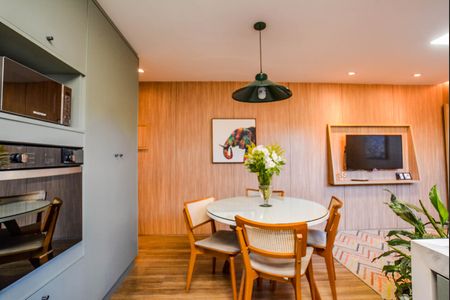 Apartamento à venda com 129m², 2 quartos e 2 vagasCozinha