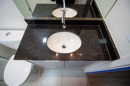 Apartamento para alugar com 62m², 2 quartos e 1 vaga Apartamento para alugar com 62m², 2 quartos e 1 vagaBanheiro da Suíte