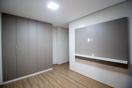 Apartamento para alugar com 62m², 2 quartos e 1 vaga Apartamento para alugar com 62m², 2 quartos e 1 vagaSuite