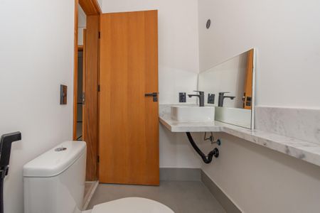 Casa de condomínio para alugar com 236m², 3 quartos e 4 vagas