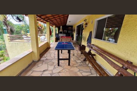 Casa à venda com 736m², 3 quartos e 4 vagas Casa à venda com 736m², 3 quartos e 4 vagasÁrea externa