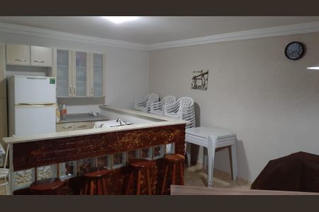 Casa à venda com 736m², 3 quartos e 4 vagas Casa à venda com 736m², 3 quartos e 4 vagasÁrea externa