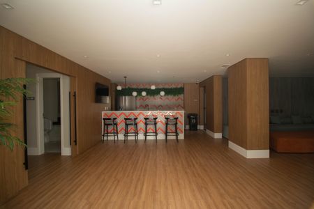 Apartamento para alugar com 70m², 2 quartos e 1 vagaÁrea comum - Salão de festas