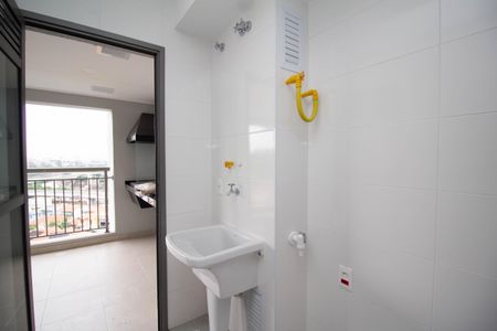 Apartamento para alugar com 70m², 2 quartos e 1 vagaÁrea de Serviço