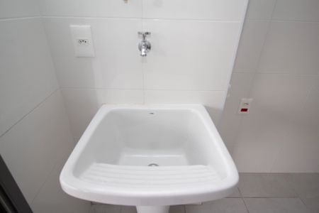 Apartamento para alugar com 70m², 2 quartos e 1 vagaÁrea de Serviço