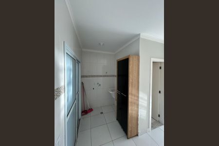Casa à venda com 70m², 2 quartos e 2 vagas Casa à venda com 70m², 2 quartos e 2 vagasCozinha