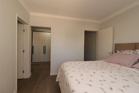 Casa à venda com 354m², 4 quartos e 6 vagasSuíte