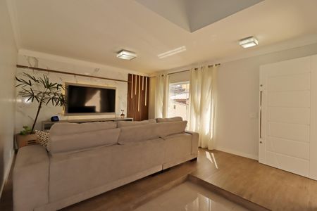 Casa à venda com 354m², 4 quartos e 6 vagasSala de TV