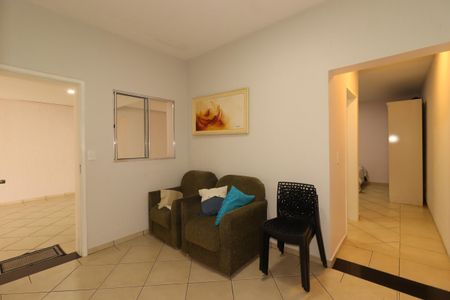 Casa à venda com 354m², 4 quartos e 6 vagasEdícula