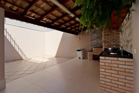 Casa à venda com 354m², 4 quartos e 6 vagasÁrea Gourmet