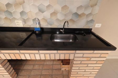 Casa à venda com 354m², 4 quartos e 6 vagasÁrea Gourmet - Pia