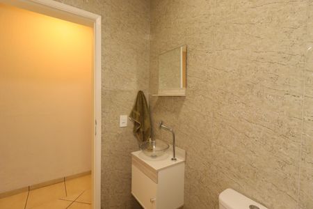Casa à venda com 354m², 4 quartos e 6 vagasEdícula