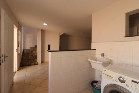 Casa à venda com 354m², 4 quartos e 6 vagasÁrea de Serviço