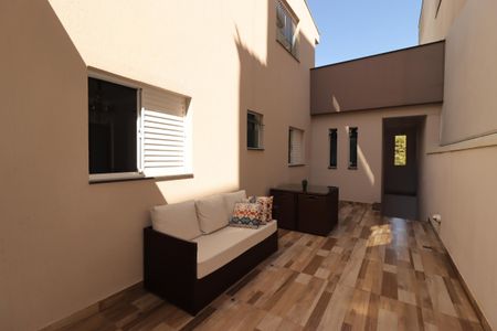 Casa à venda com 354m², 4 quartos e 6 vagasQuintal