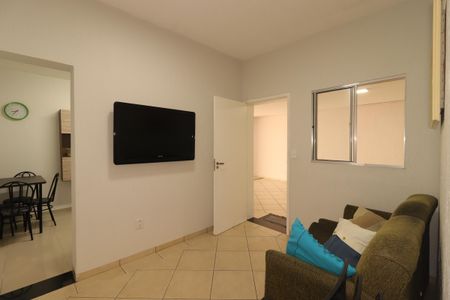 Casa à venda com 354m², 4 quartos e 6 vagasEdícula