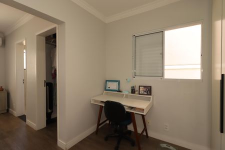 Casa à venda com 354m², 4 quartos e 6 vagasQuarto 2