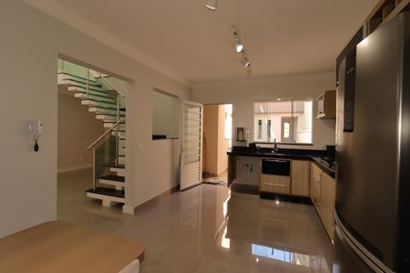 Casa à venda com 354m², 4 quartos e 6 vagasCozinha