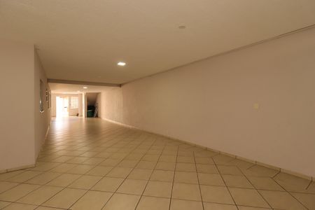 Casa à venda com 354m², 4 quartos e 6 vagasGaragem