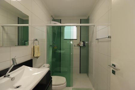 Casa à venda com 354m², 4 quartos e 6 vagasBanheiro Social
