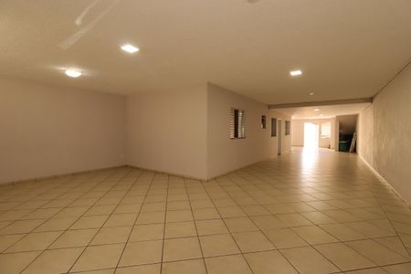 Casa à venda com 354m², 4 quartos e 6 vagasGaragem