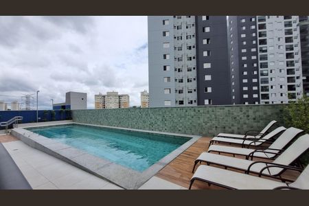Apartamento à venda com 36m², 2 quartos e 1 vaga Apartamento à venda com 36m², 2 quartos e 1 vagaÁrea comum - Piscina
