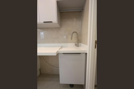 Apartamento à venda com 36m², 2 quartos e 1 vaga Apartamento à venda com 36m², 2 quartos e 1 vagaÁrea de Serviço