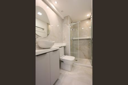 Apartamento à venda com 36m², 2 quartos e 1 vaga Apartamento à venda com 36m², 2 quartos e 1 vagaBanheiro