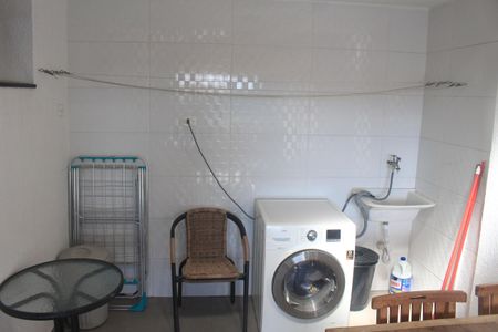 Casa à venda com 123m², 2 quartos e 2 vagasÁrea de Serviço