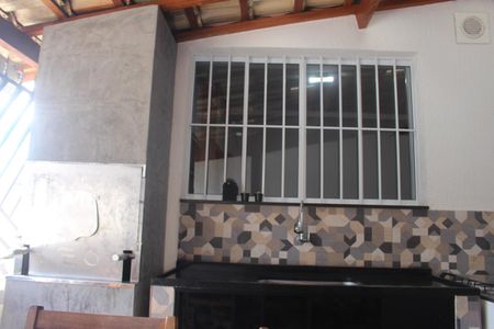 Casa à venda com 123m², 2 quartos e 2 vagasQuintal