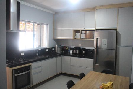 Casa à venda com 123m², 2 quartos e 2 vagasCozinha