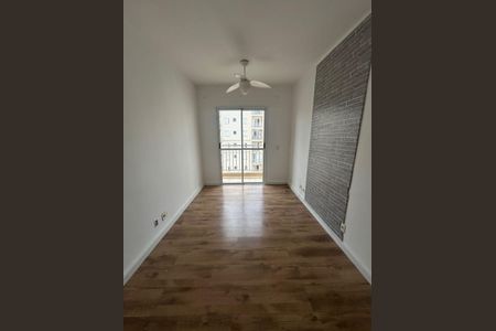Sala de apartamento à venda com 2 quartos, 58m² em Jardim Tupanci, Barueri